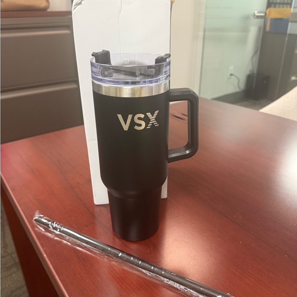 VICTORIA SECRET VSX BLACK TUMBLER WITH STRAW 40oz